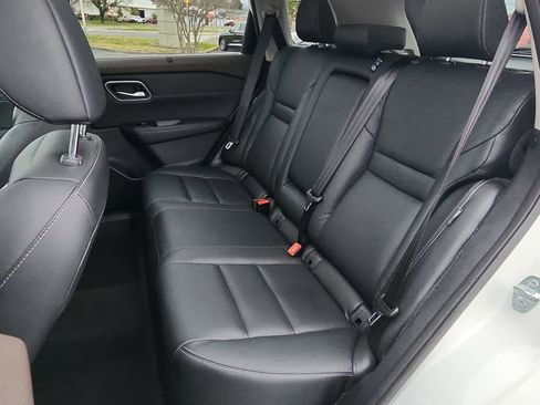 Used 2021 Nissan Rogue SL w/ Premium Package image 7