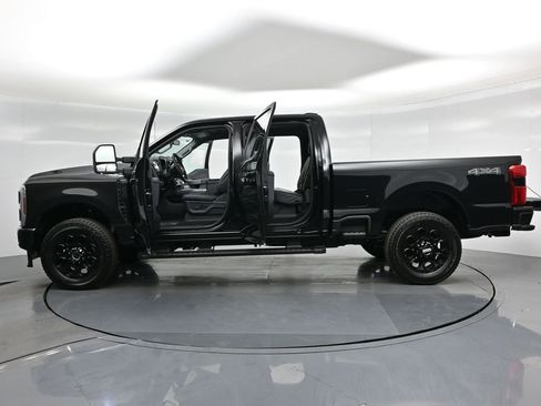 New 2025 Ford F250 Lariat w/ Lariat Ultimate Package image 35