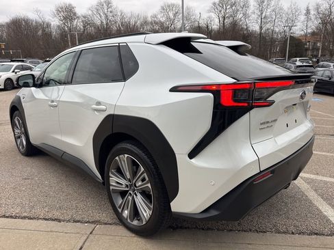 Used 2024 Subaru Solterra Touring image 4