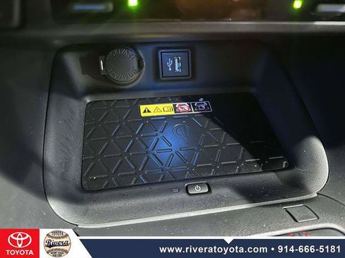 Certified 2025 Toyota RAV4 XSE w/ Premium Package AWD/4WD image 25