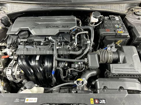 Used 2024 Hyundai Elantra SEL image 11