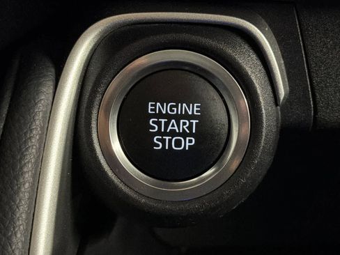 Used 2025 Toyota Grand Highlander AWD image 22