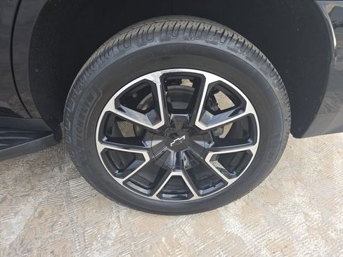 Used 2021 Chevrolet Tahoe RST w/ Luxury Package image 31