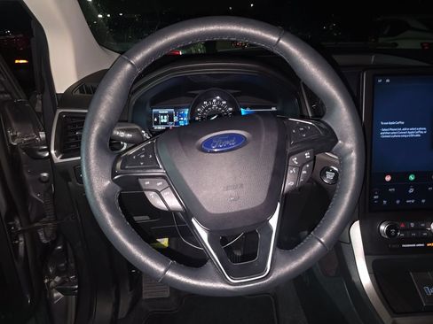 Used 2024 Ford Edge SEL w/ Convenience Package AWD/4WD image 9