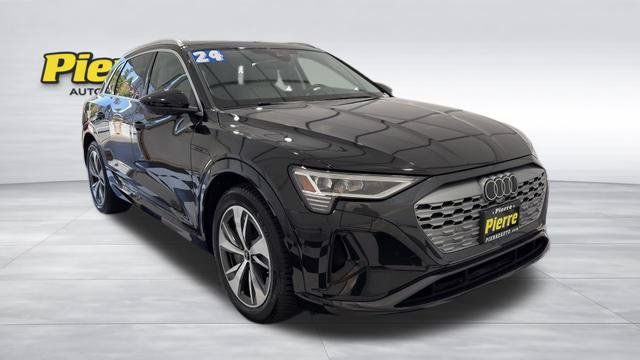 Used 2024 Audi Q8 e-tron Premium Plus w/ Premium Plus Package AWD/4WD image 9