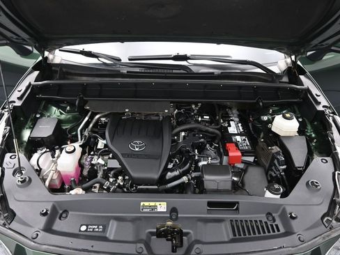 Used 2023 Toyota Highlander L image 35