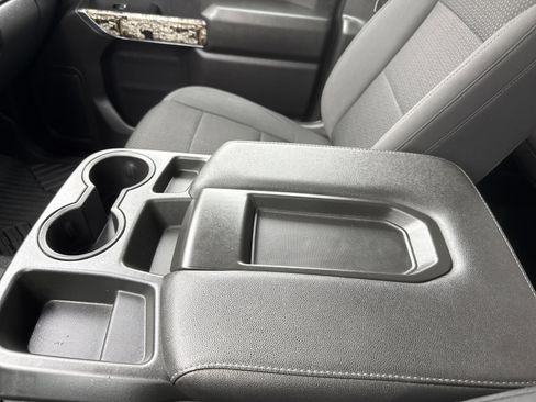 Used 2021 Chevrolet Silverado 1500 Custom Trail Boss w/ Realtree Special Edition image 23