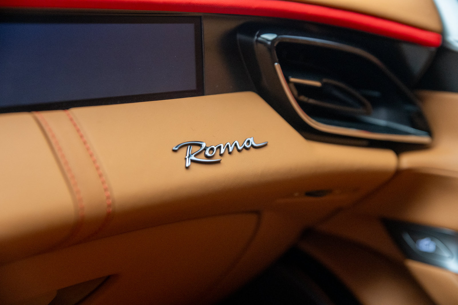 Used 2022 Ferrari Roma RWD image 25