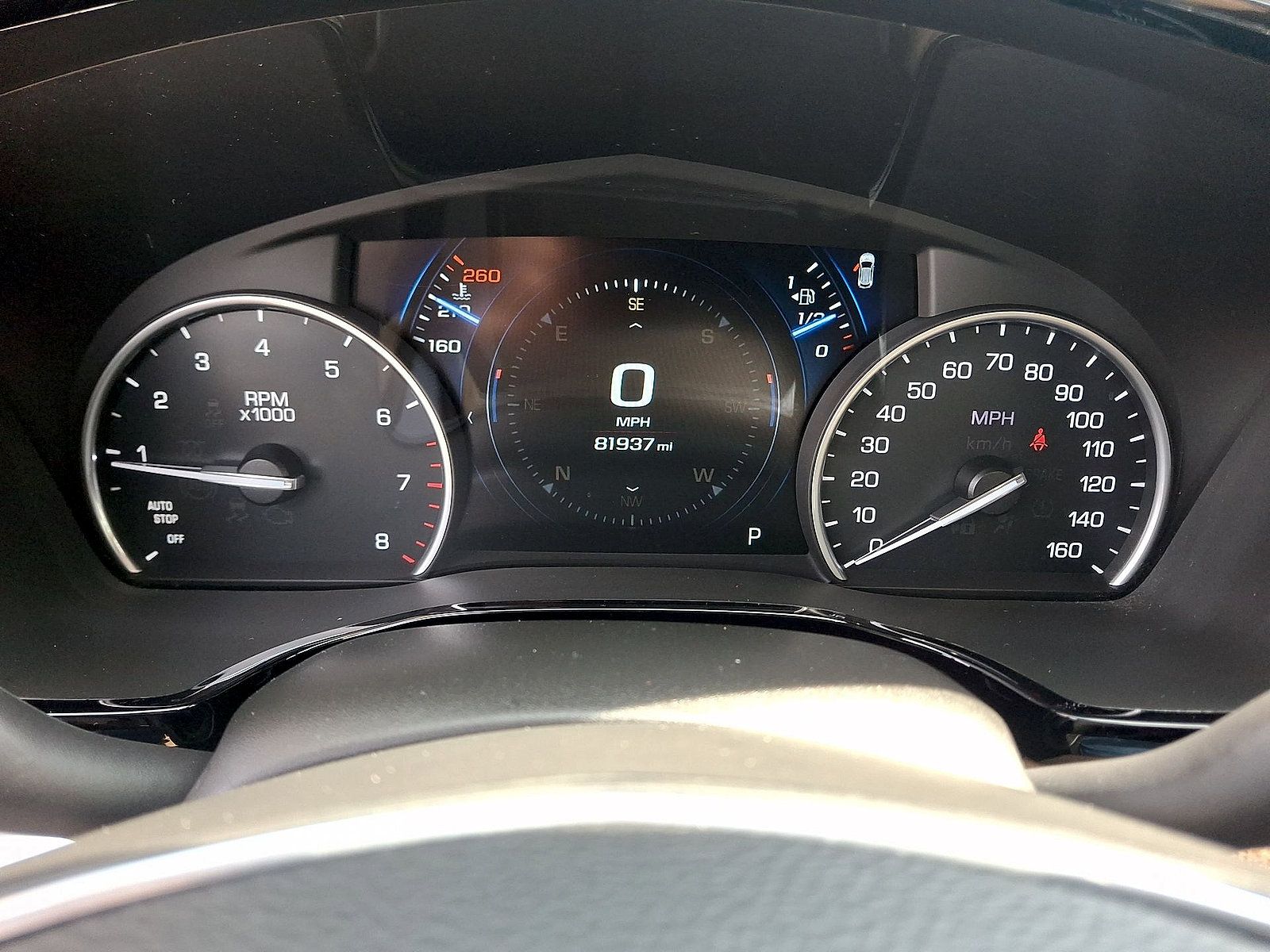 Used 2017 Cadillac XT5 Platinum w/ Driver Assist Package AWD/4WD image 13