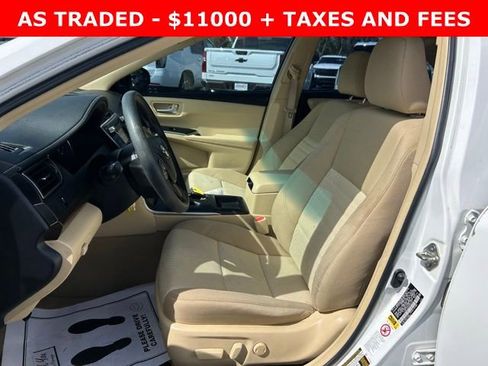 Used 2016 Toyota Camry LE image 14