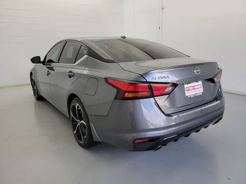 Used 2023 Nissan Altima 2.5 SR FWD image 7