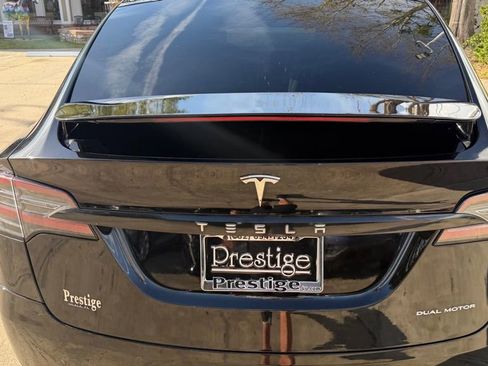 Used 2020 Tesla Model X Long Range image 3