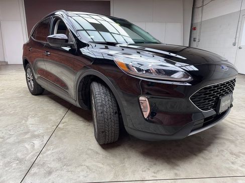 Certified 2022 Ford Escape SEL image 7