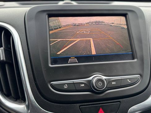 Used 2021 Chevrolet Equinox LT image 20