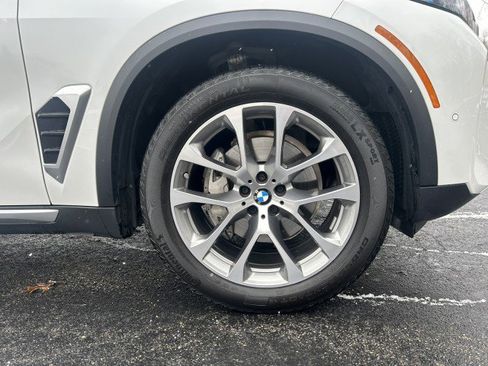 Used 2024 BMW X5 xDrive40i w/ Premium Package image 31