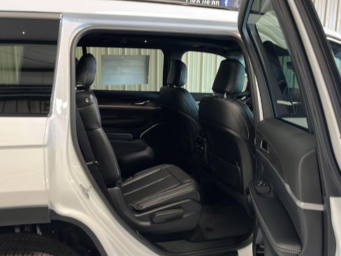 New 2025 Jeep Grand Cherokee L Limited image 14