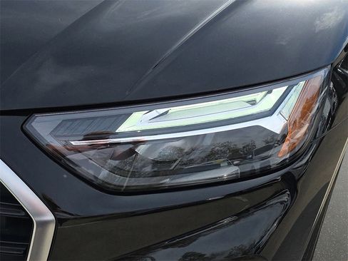 Used 2023 Audi Q5 2.0T Premium w/ Convenience Package image 36