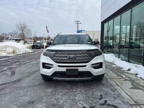 Used 2022 Ford Explorer Limited w/ Equipment Group 301A image 7