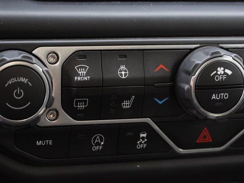Used 2020 Jeep Wrangler Sport AWD/4WD image 20