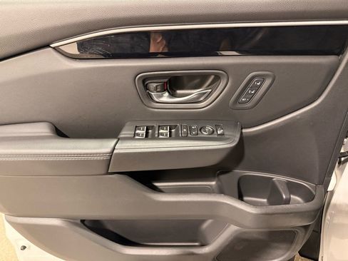 Used 2023 Honda Pilot EX-L image 13