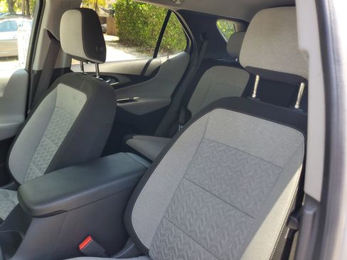 Used 2022 Chevrolet Equinox LT image 18