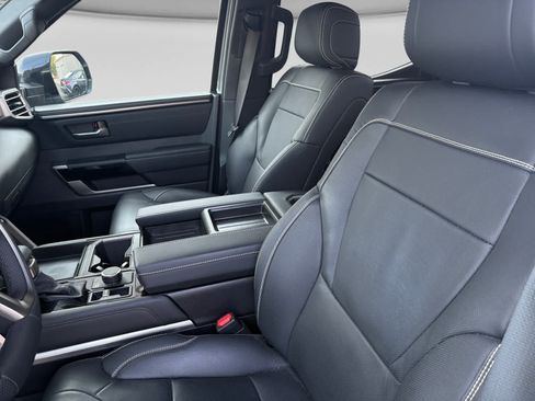 Used 2026 Toyota Tundra Limited AWD/4WD image 9