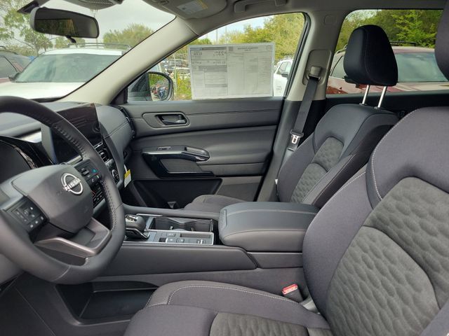 New 2026 Nissan Pathfinder SV FWD image 8