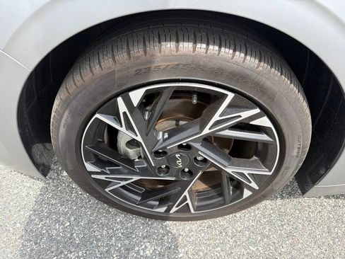 Used 2025 Kia K5 GT-Line w/ GT-Line Premium Package FWD image 11