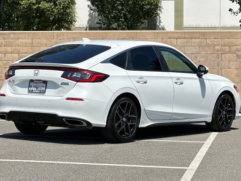 Certified 2024 Honda Civic Sport Touring image 4