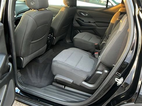Certified 2023 Chevrolet Traverse LT image 22