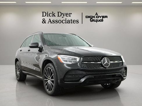 Used 2021 Mercedes-Benz GLC 300 image 1