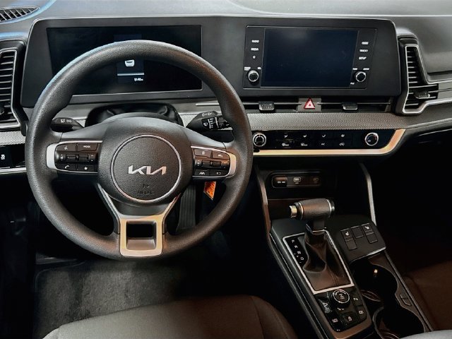 Certified 2024 Kia Sportage LX AWD/4WD image 19