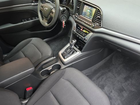 Used 2018 Hyundai Elantra SEL w/ Cargo Package image 17