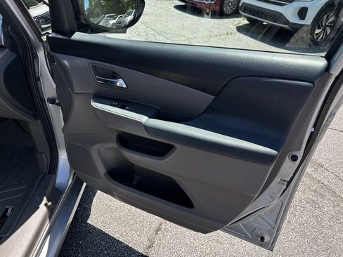 Used 2016 Honda Odyssey Touring image 17