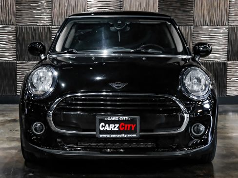 Used 2021 MINI Cooper 2-Door Hardtop FWD image 5
