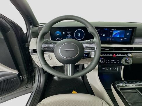 New 2026 Hyundai Tucson Limited FWD image 10
