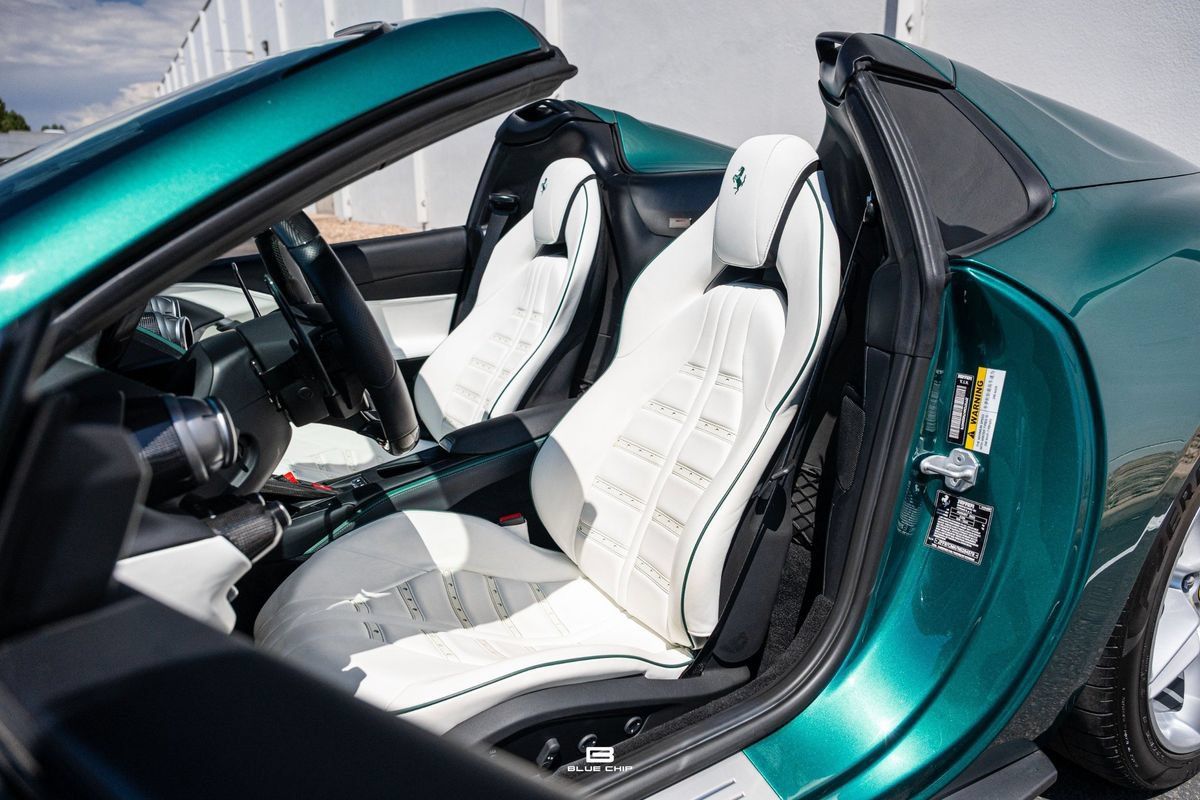 Used 2022 Ferrari 812 GTS RWD image 37