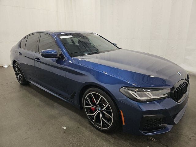 Used 2023 BMW 530i w/ Executive Package RWD image 2