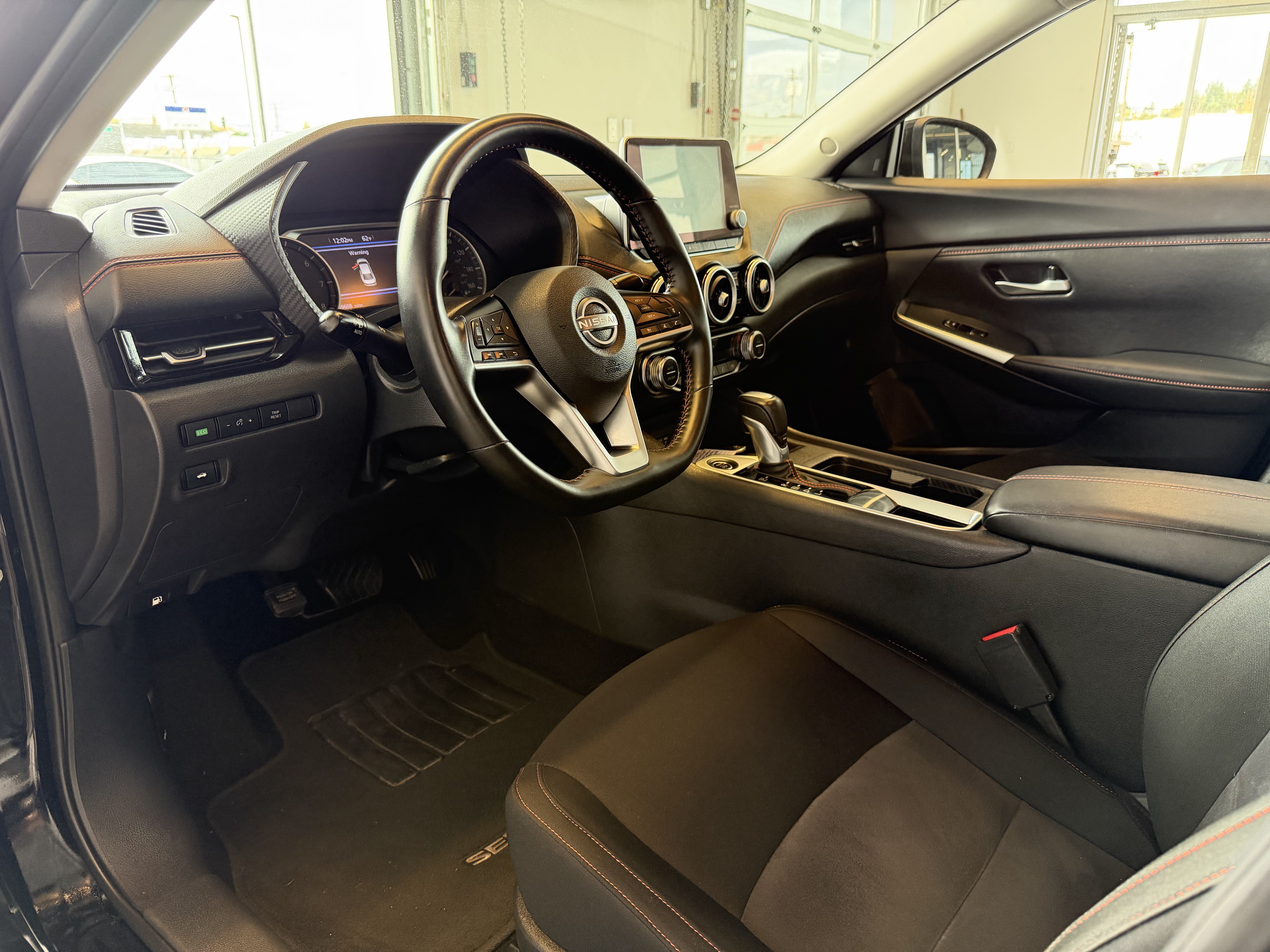 Used 2025 Nissan Sentra SR FWD image 7
