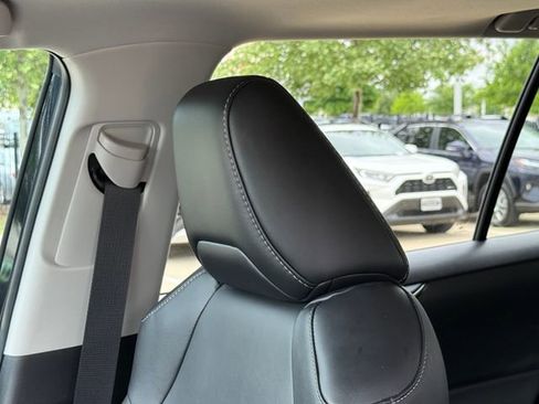 Used 2025 Toyota RAV4 XLE Premium image 16