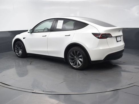 Used 2022 Tesla Model Y Long Range AWD/4WD image 4