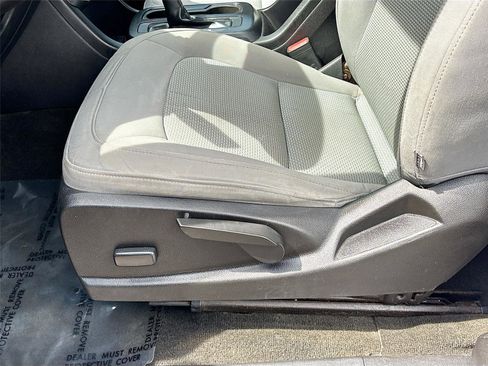 Used 2016 Chevrolet Colorado W/T w/ WT Convenience Package RWD image 18