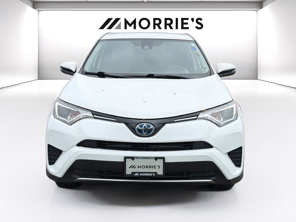 Used 2018 Toyota RAV4 LE AWD/4WD image 2