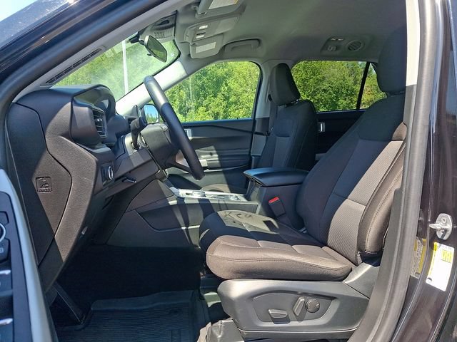 Used 2023 Ford Explorer XLT AWD/4WD image 13