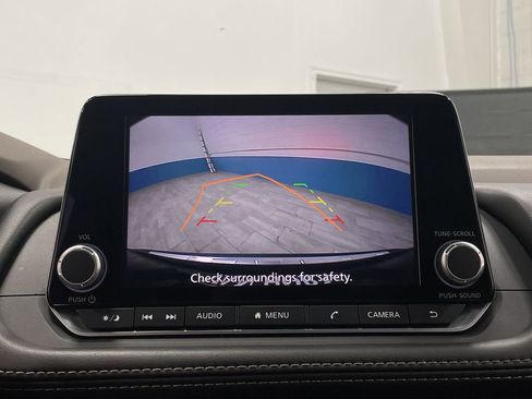 Used 2023 Nissan Rogue SV w/ SV Premium B Package image 10