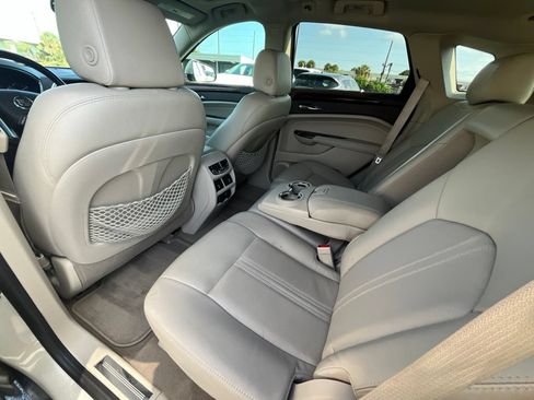 Used 2016 Cadillac SRX Premium FWD image 3