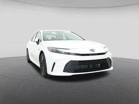 New 2026 Toyota Camry LE image 30
