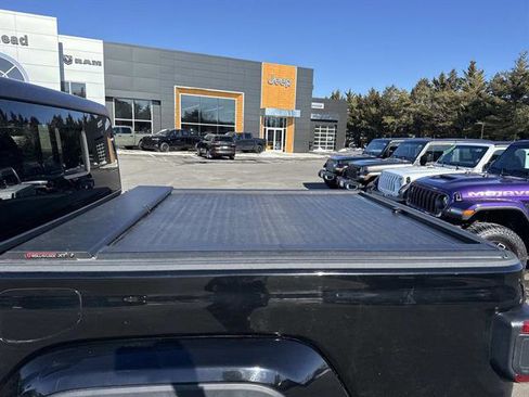 Used 2021 Jeep Gladiator Overland w/ Dual Top Group image 6