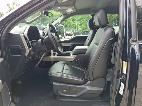 Used 2021 Ford F250 Lariat w/ Lariat Value Package AWD/4WD image 11