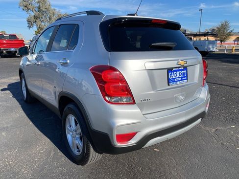 Used 2017 Chevrolet Trax LT w/ LT Convenience Package image 14